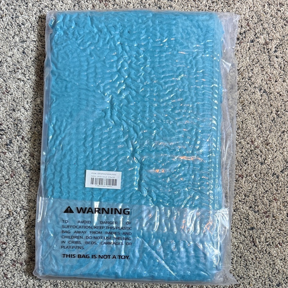 Muddy Mat Teal 19”x30” NEW